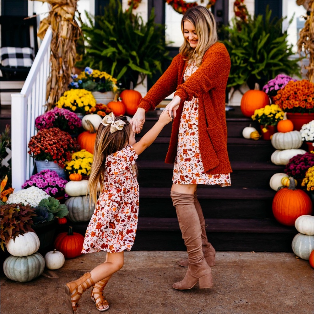 Little Mia Bella matching mommy & me dresses!!